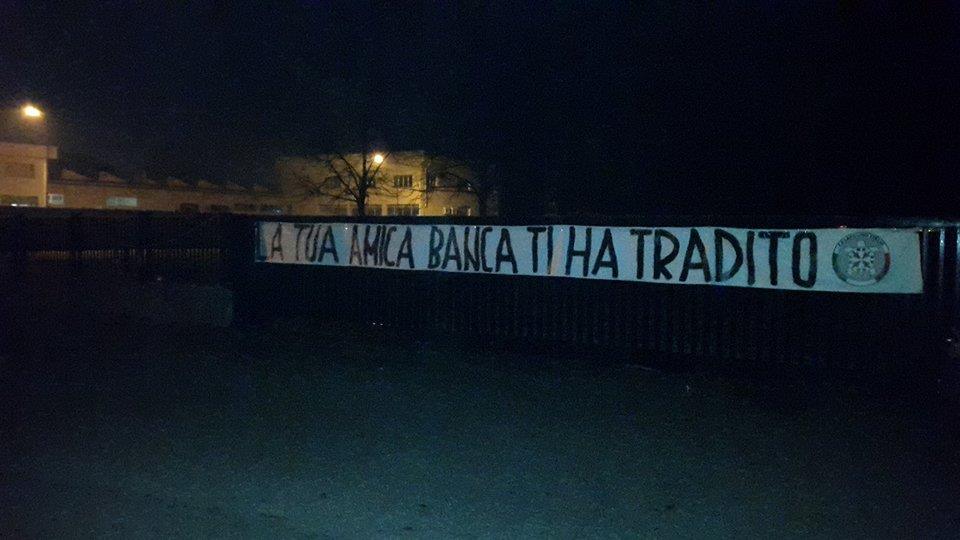 CASA POUND BANCA2