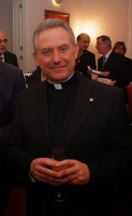 mons benvenuti