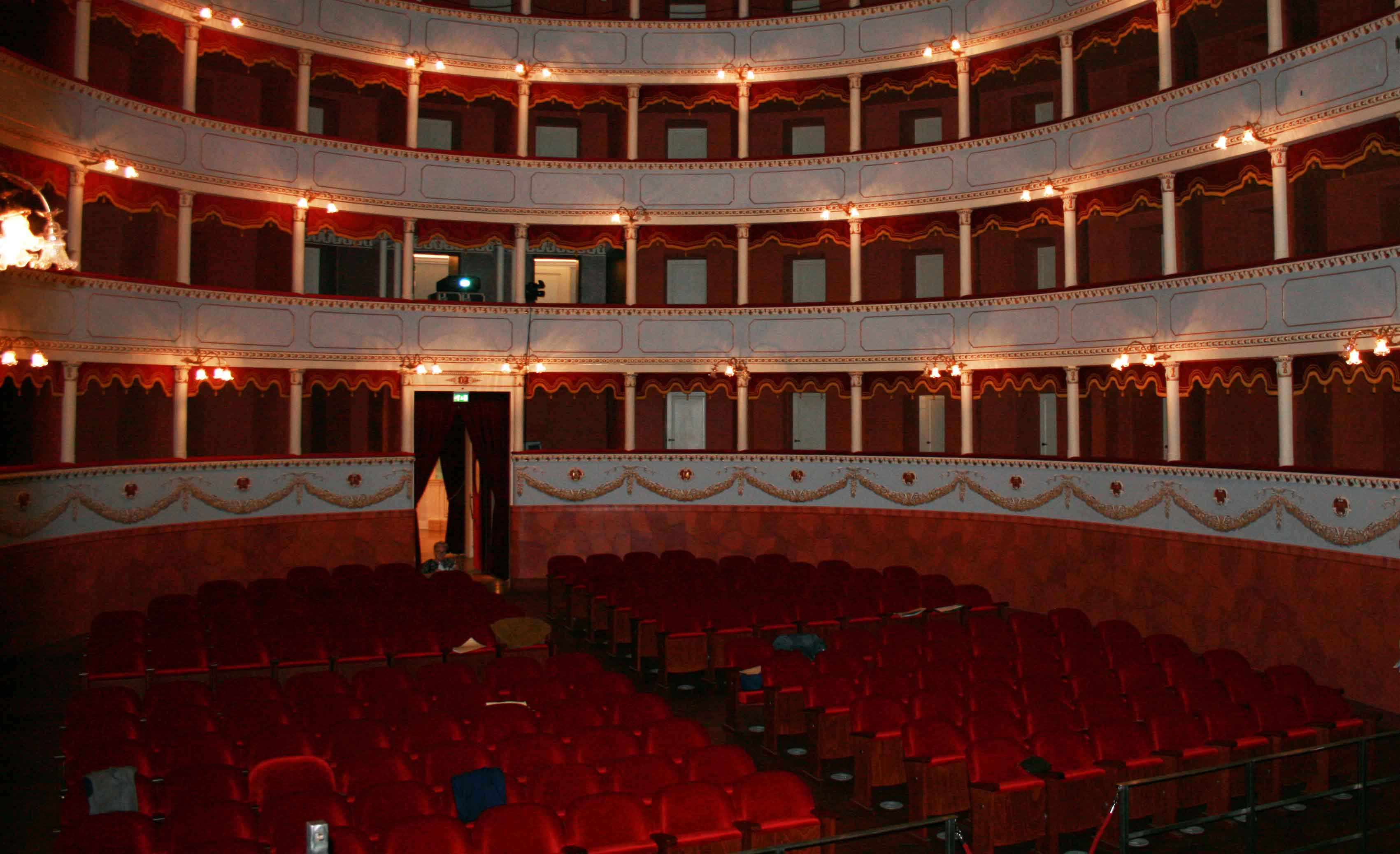 Popolari per Arezzo Teatro Petrarca 2