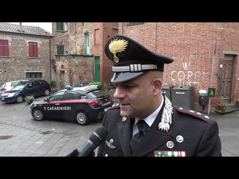Foiano della Chiana, aggredisce la moglie a martellate. Arrestato un 53enne