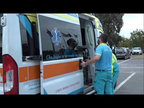 Arezzo, malore in piscina. 21enne a Careggi in codice rosso