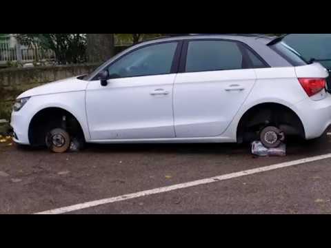 Parcheggia l'auto davanti all'asilo dell'Orciolaia e gli rubano le gomme