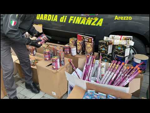 San Silvestro,  sequestrati nell'Aretino 37.000 botti dalla Guardia di Finanza