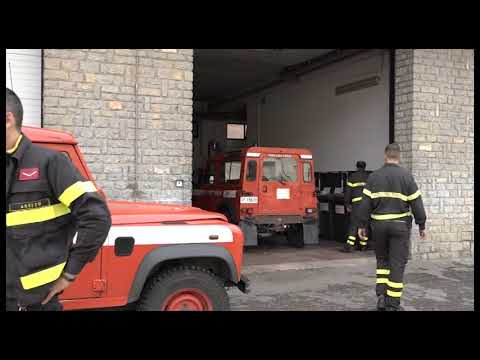 Degrado, mezzi antiquati, straordinari non pagati: Santa Barbara di protesta per i Vigili del Fuoco