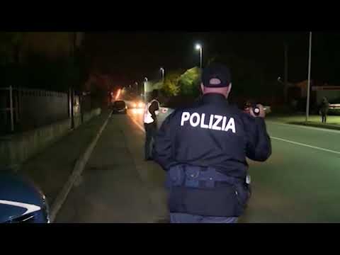 Arezzo, fermati dalla polizia ladri seriali