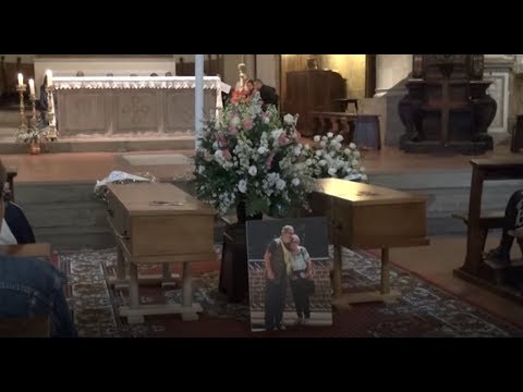 Tragedia aerea in Etiopia, l'ultimo saluto a Sansepolcro a Carlo e Gabriella