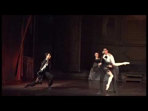Il grande balletto al Teatro Petrarca, in scena 