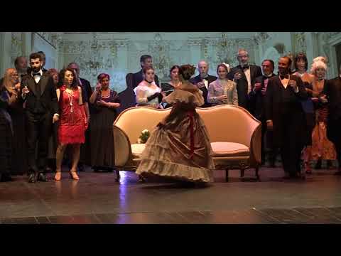 “Lettere da Parigi”, lirica e beneficenza al Teatro Petrarca