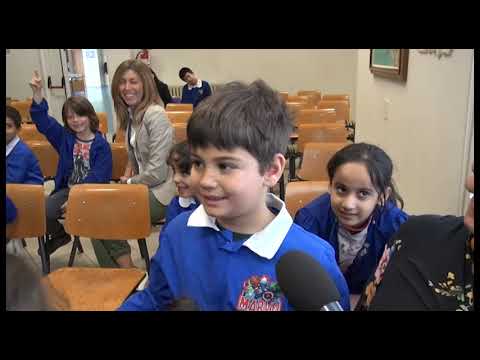 Ilaria Bidini incontra i bambini della Sante Tani: parte il pulmino antibullismo