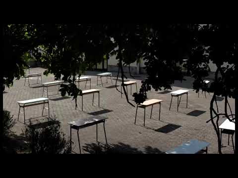 Sansepolcro (Ar), cade da un lucernario nel primo giorno di scuola