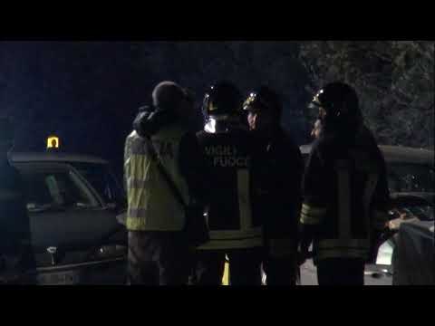 Sitorni (Ar), due morti e 5 feriti in uno scontro lungo la regionale 71