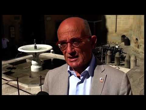 Piazza Grande ha la sua nuova fontana. Rossi: 