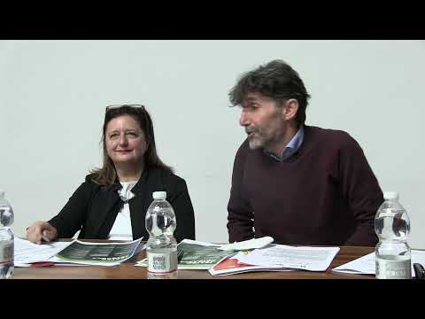 Al via stagione teatrale al teatro Petrarca