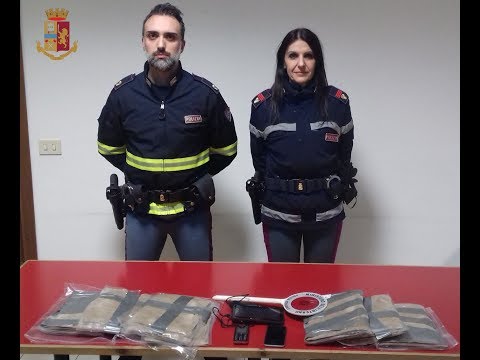 Arezzo, maxi sequestro di droga in A1: fermato trafficante con sei chili di cocaina