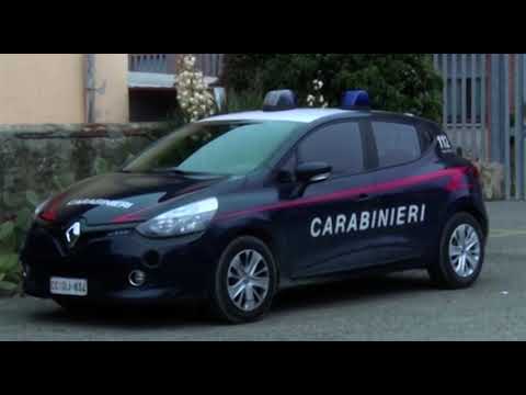 Arezzo. A passeggio in centro con una roncola in mano: 30enne fermato dai carabinieri