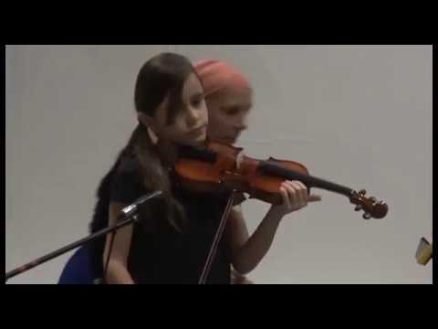 I bambini in musica di AreaMondo si esibiscono alla Casa dell'Energia di Arezzo