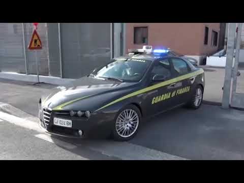 Arezzo. Smascherata dalla Finanza maxi frode “carosello” su auto e macchine agricole