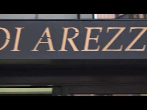 Arezzo. Colpisce la compagna con una roncola e la ferisce gravemente: arrestato