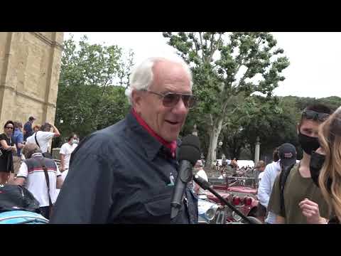 Arezzo. La Mille Miglia è arrivata in città, il passaggio delle auto nel centro storico