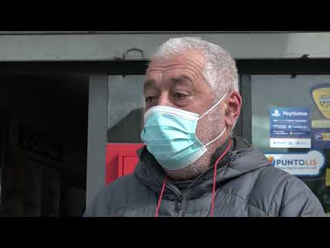Arezzo. Notte di follia a Sant'Agostino: vandali devasta la piazza. La rabbia dei residenti