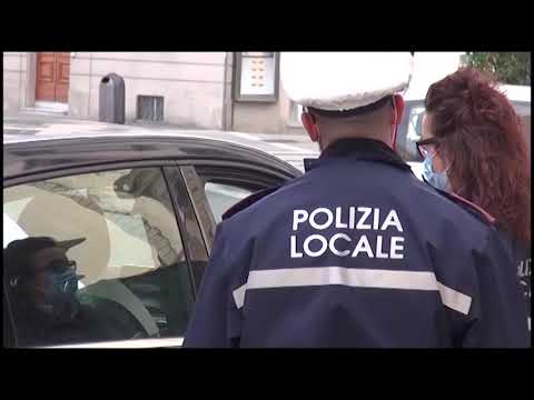 Arezzo. Colpisce un ciclista e si dà alla fuga: rintracciato dalla polizia municipale