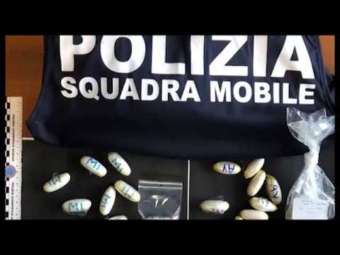 Arezzo. Aveva 20 ovuli di eroina e cocaina in pancia: condannato a 3 anni