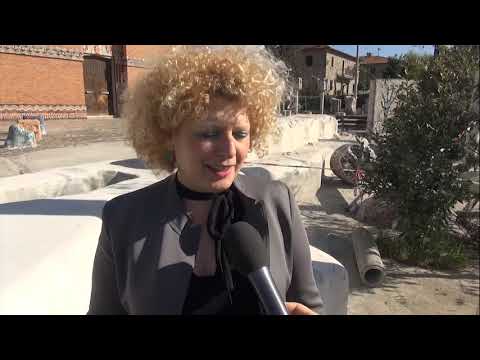 Arezzo, furgone fuori strada. Danneggiato il 